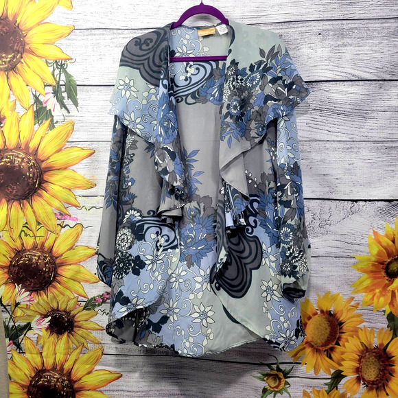 Soft Focus Tops - Soft Focus Floral Komono  22W